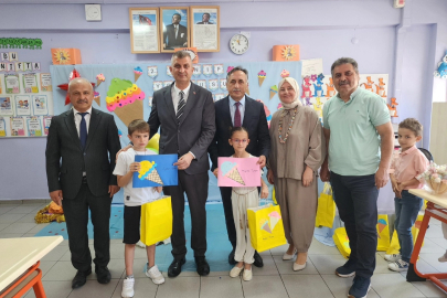 Gölcük'te öğrencilerin karne heyecanı