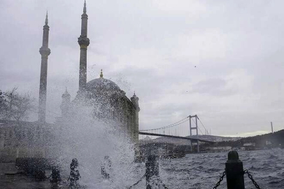 Marmara ve Kuzey Ege'de kuvvetli rüzgar