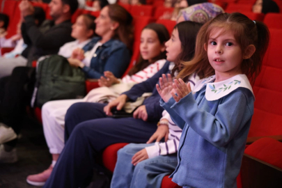 Türk dünyasının masalları minik kalplere dokundu