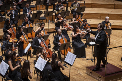 İzmir’de unutulmayacak 'klasik' gece