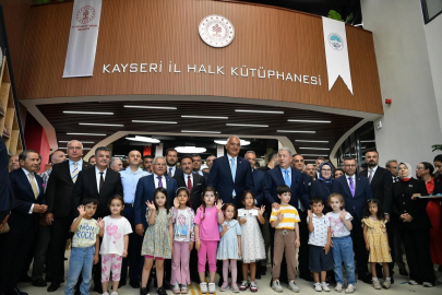 Kayseri Büyükşehir kütüptanelerine ziyaretçi akını