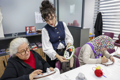 Antalya’da kadınlar el sanatlarını yaşatıyor