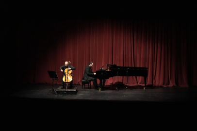 Aybulus ve Şenler’den sanatseverlere müzik ziyafeti